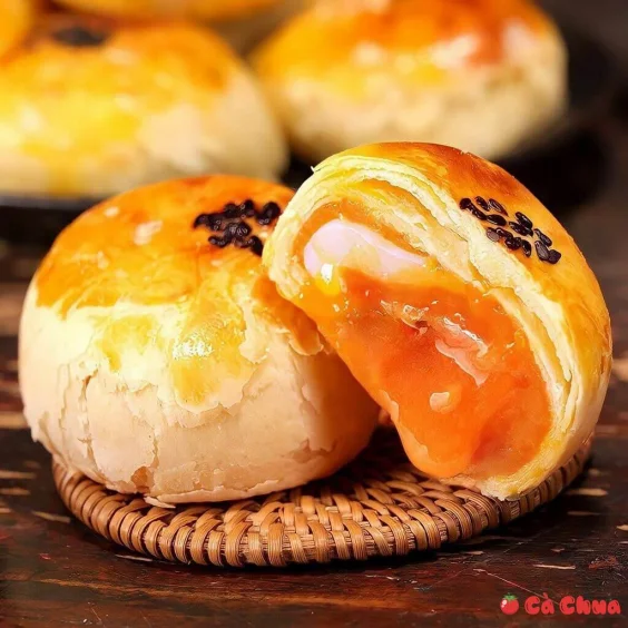 Thành phẩm Cách làm bánh Trung Thu ngàn lớp trứng chảy Liu Xin Su 