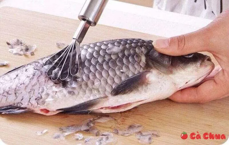Sơ chế nguyên liệu Cách làm cá hấp sả ớt